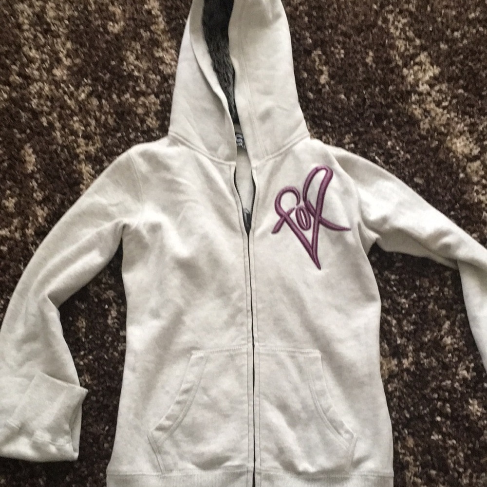 sweatshirt